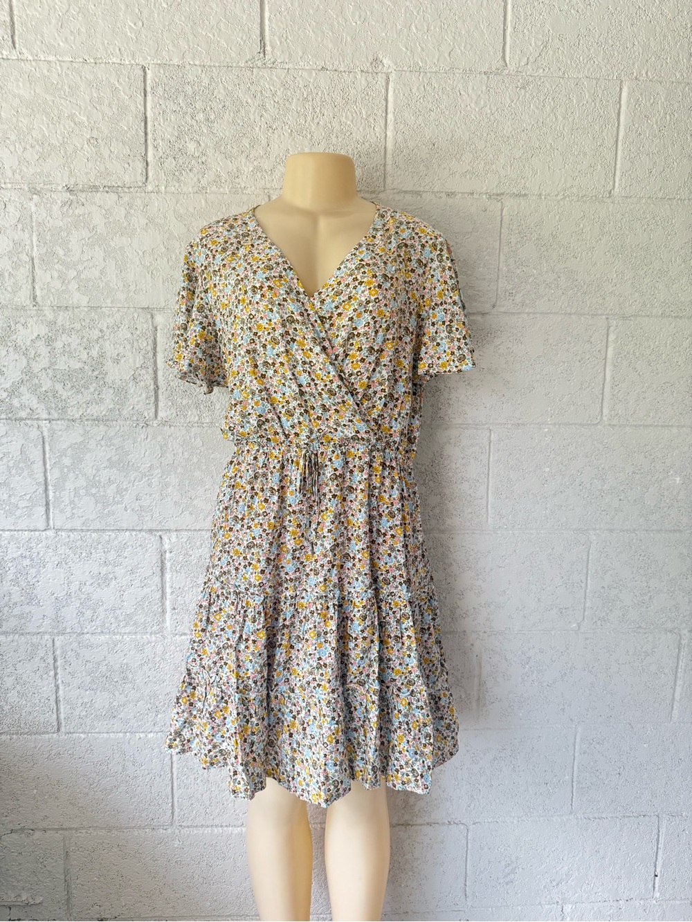 Manydress XL Ditsy Floral Tiered Ruffle Dress